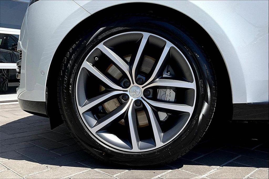 new 2025 Land Rover Range Rover car, priced at $140,670