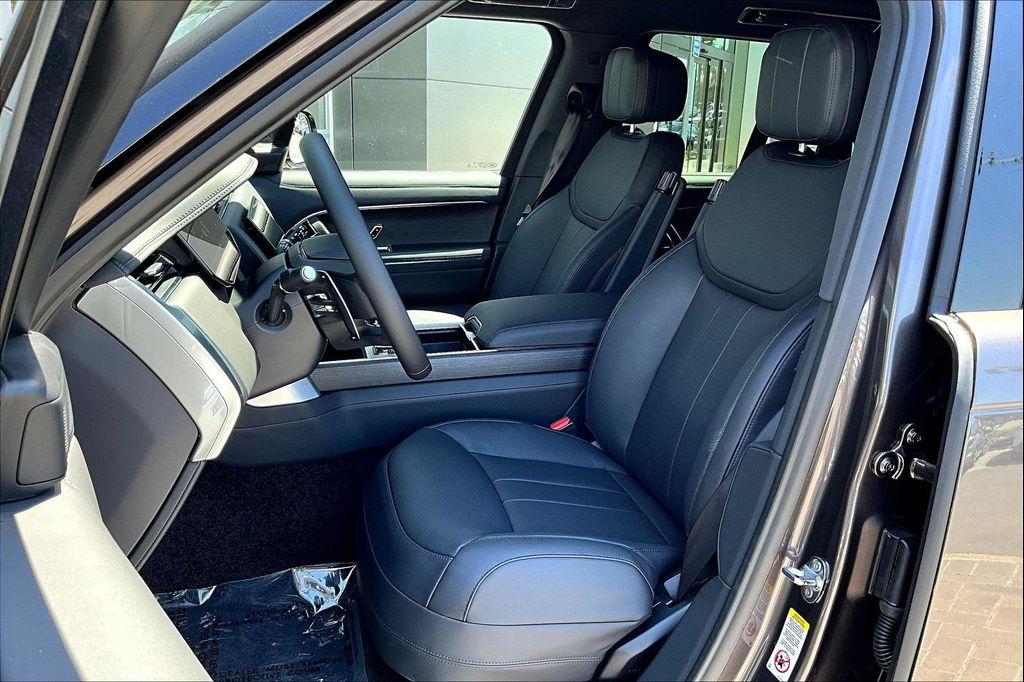 new 2025 Land Rover Range Rover car, priced at $147,295