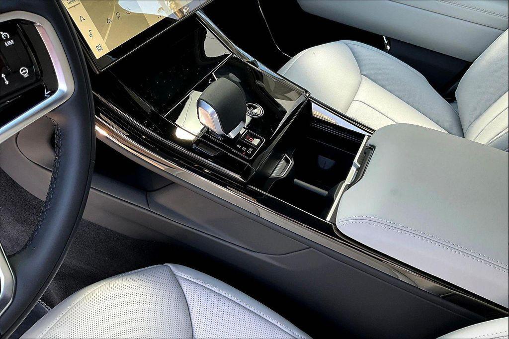 new 2026 Land Rover Range Rover Sport car, priced at $95,005
