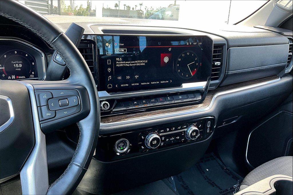 used 2024 GMC Sierra 1500 car, priced at $35,600