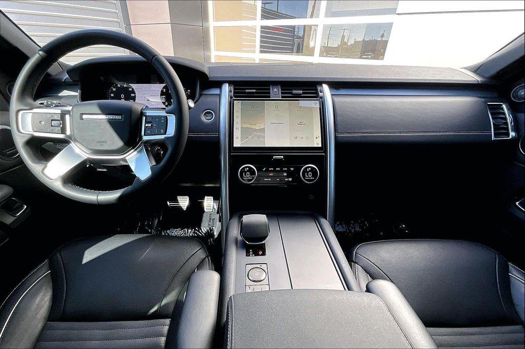 used 2024 Land Rover Discovery car, priced at $49,951