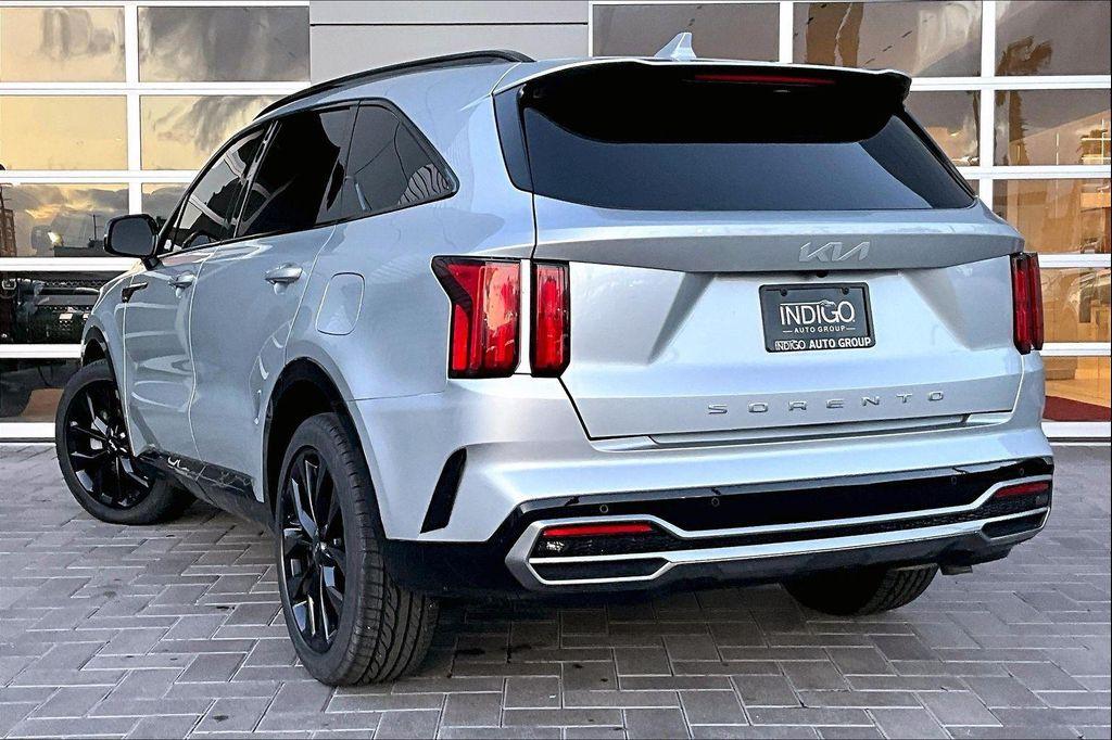 used 2022 Kia Sorento car, priced at $24,982