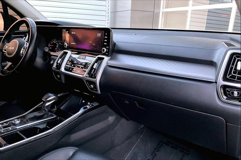 used 2022 Kia Sorento car, priced at $24,982