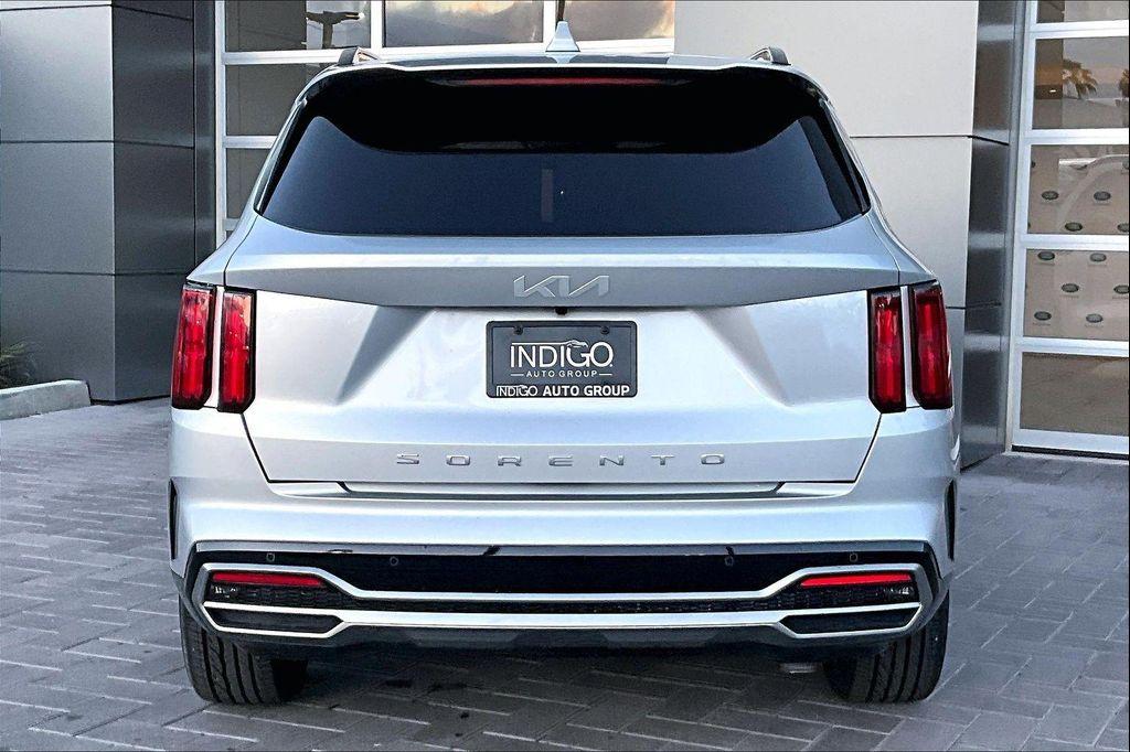 used 2022 Kia Sorento car, priced at $24,982