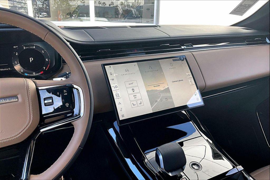 new 2025 Land Rover Range Rover Sport car, priced at $105,025