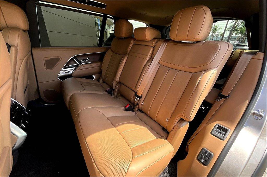 new 2025 Land Rover Range Rover car, priced at $156,505