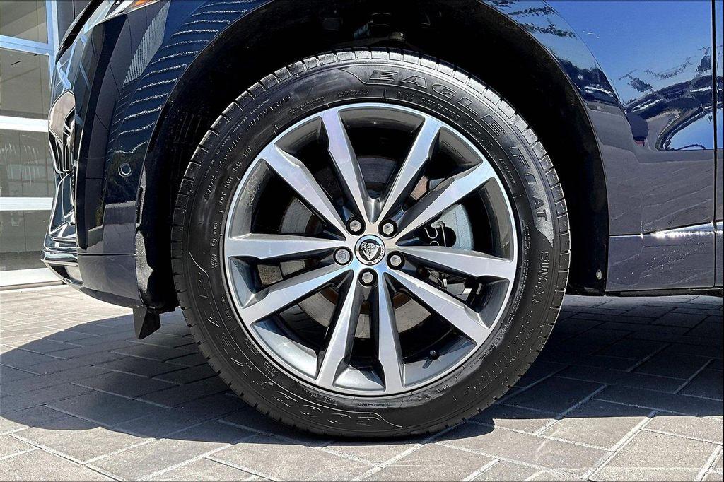 new 2025 Jaguar F-PACE car, priced at $70,258