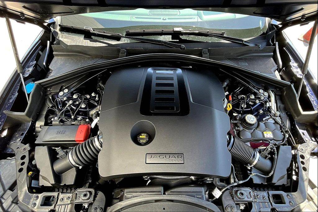 new 2025 Jaguar F-PACE car, priced at $70,258