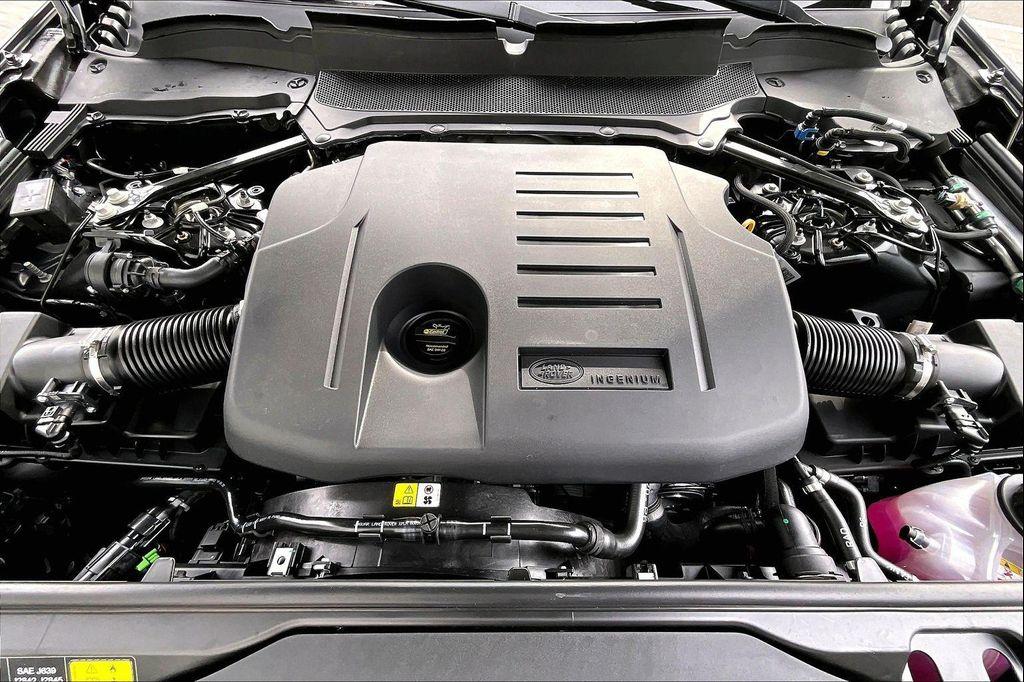 new 2026 Land Rover Discovery car, priced at $76,801