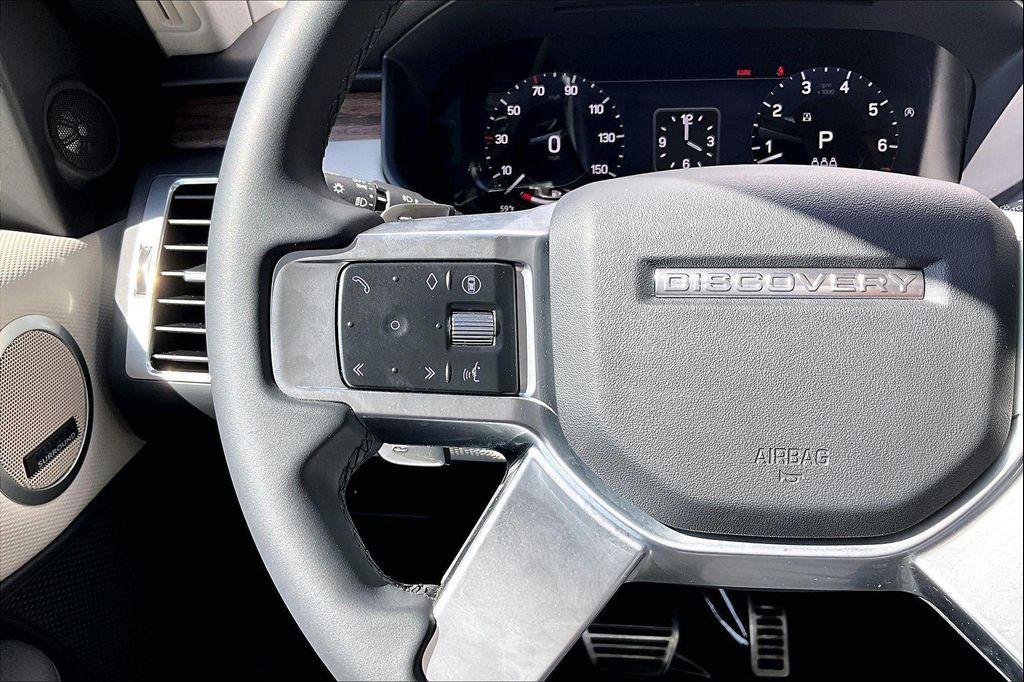 used 2025 Land Rover Discovery car, priced at $55,451