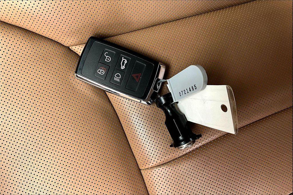 used 2025 Land Rover Range Rover car, priced at $123,888
