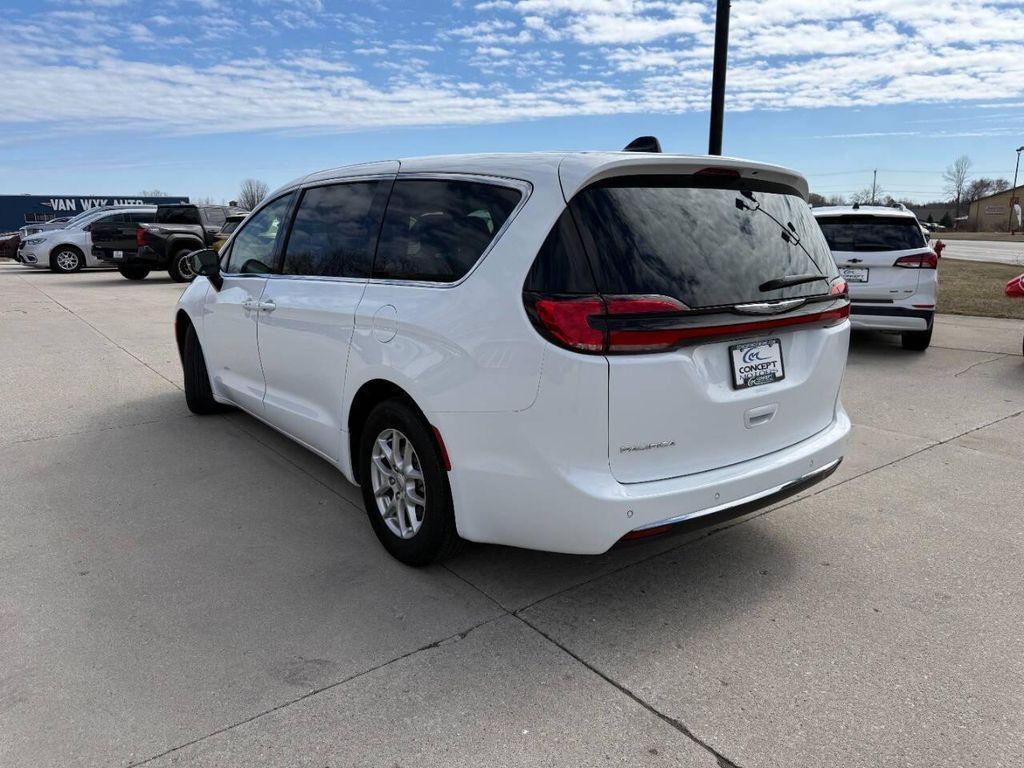 used 2024 Chrysler Pacifica car, priced at $31,990