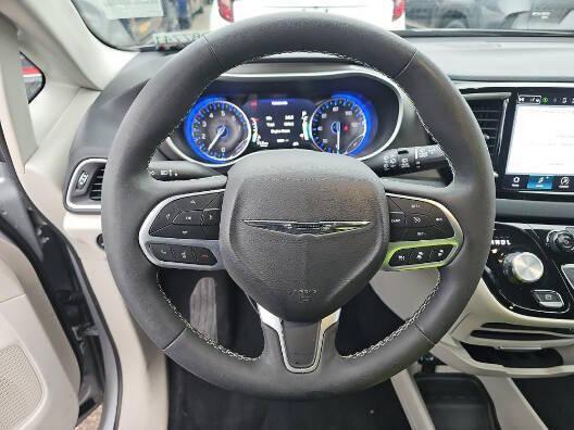 used 2024 Chrysler Pacifica car, priced at $31,590