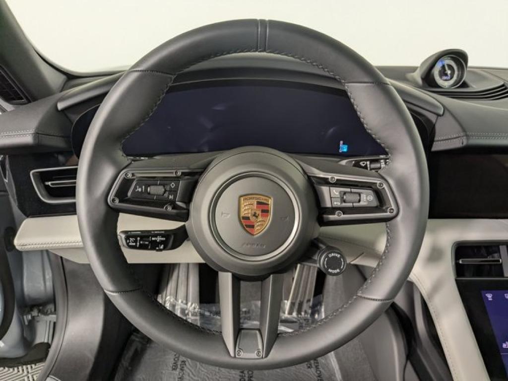 new 2025 Porsche Taycan car
