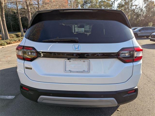 new 2025 Honda Pilot car, priced at $45,450