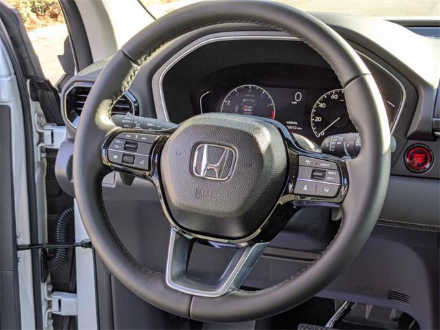 new 2025 Honda Pilot car, priced at $45,450