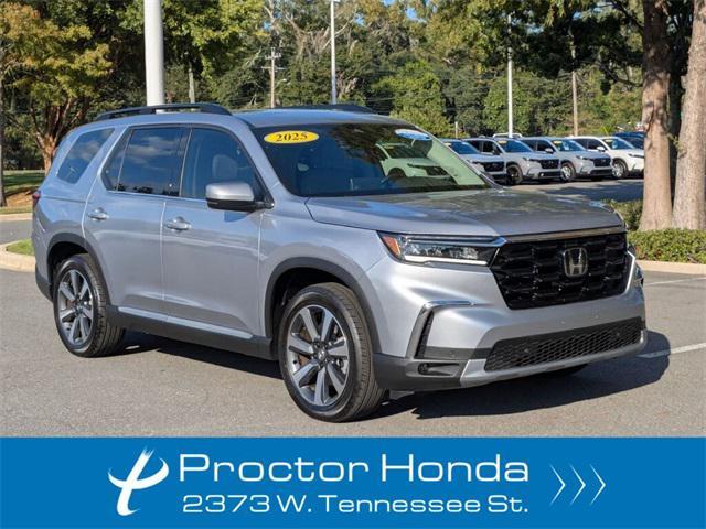 used 2025 Honda Pilot car, priced at $43,792