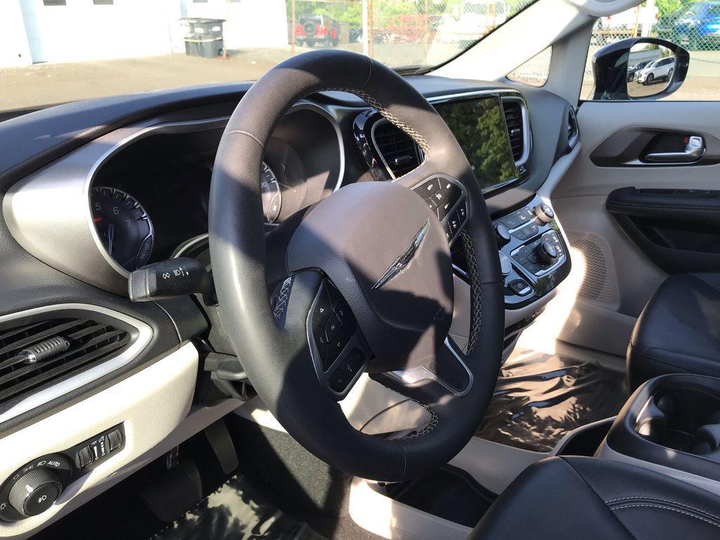 used 2024 Chrysler Pacifica car, priced at $26,980