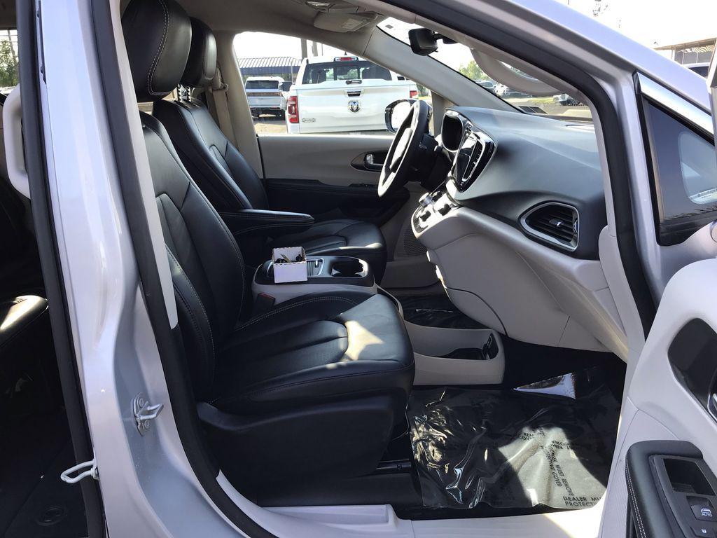 used 2024 Chrysler Pacifica car, priced at $26,980