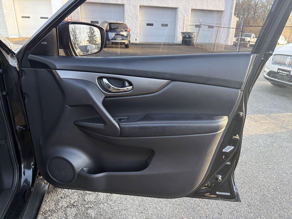 used 2016 Nissan Rogue car, priced at $7,890