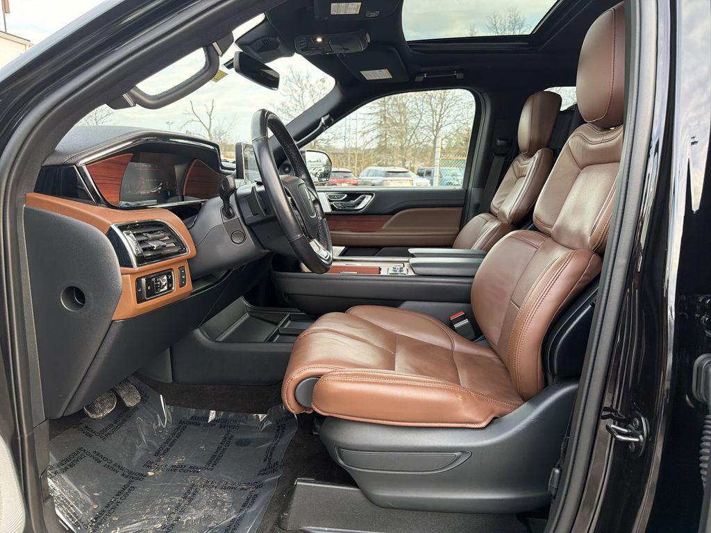 used 2024 Lincoln Navigator car, priced at $70,890