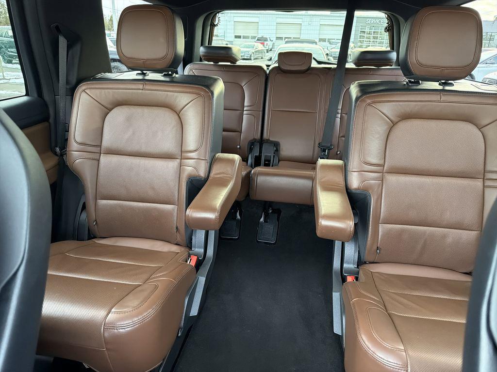 used 2024 Lincoln Navigator car, priced at $70,890