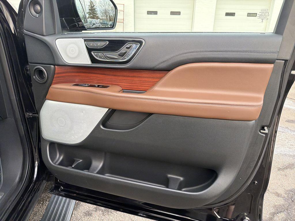 used 2024 Lincoln Navigator car, priced at $70,890