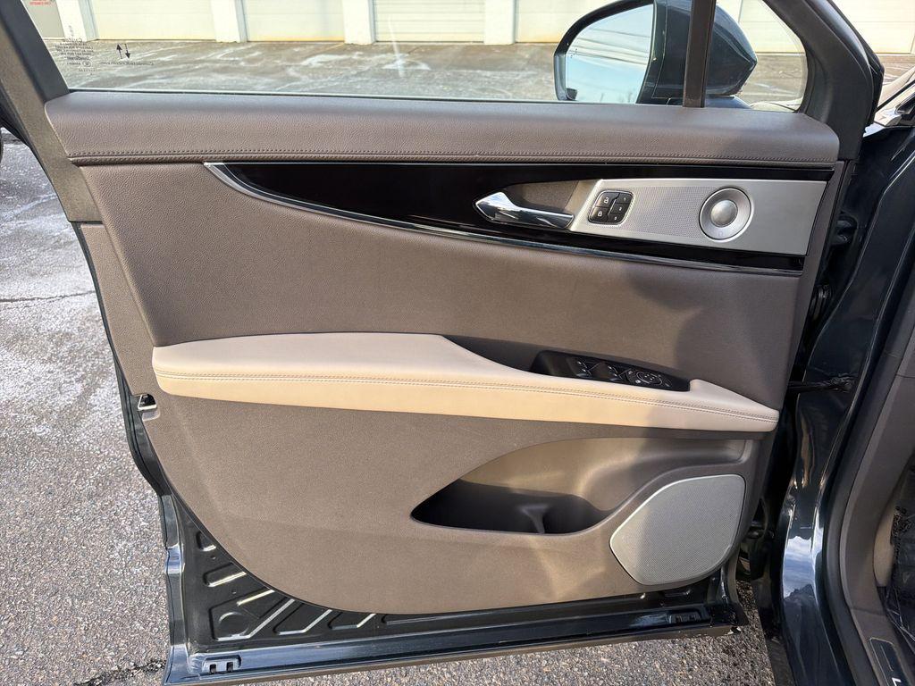 used 2022 Lincoln Nautilus car, priced at $30,890