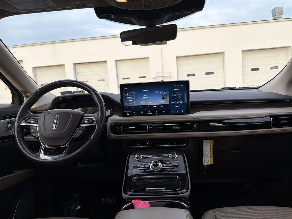 used 2022 Lincoln Nautilus car, priced at $30,890