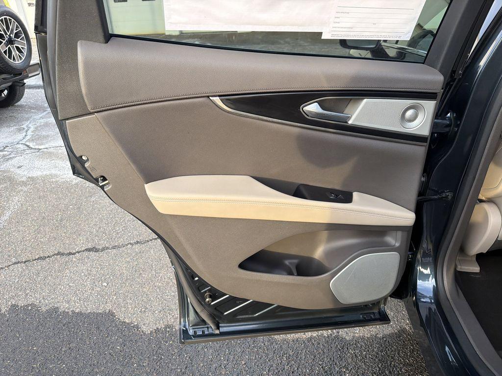 used 2022 Lincoln Nautilus car, priced at $30,890