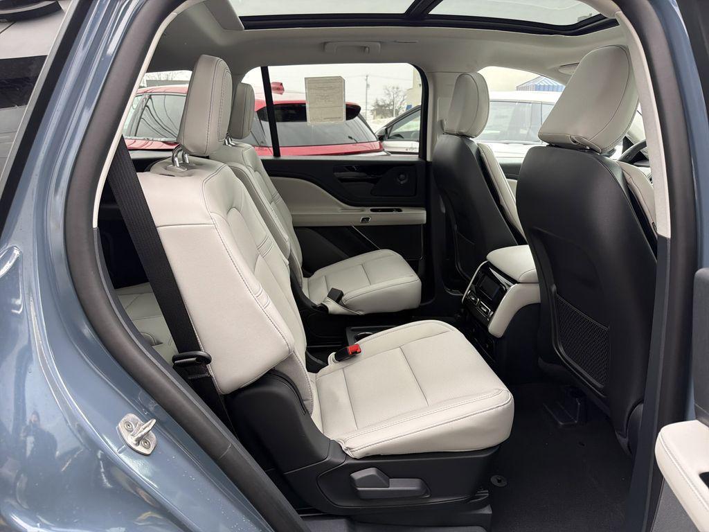 new 2026 Lincoln Aviator car, priced at $68,020