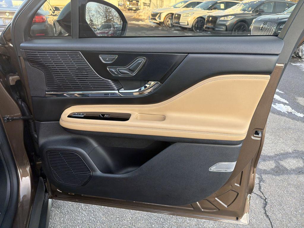 used 2022 Lincoln Corsair car, priced at $28,890