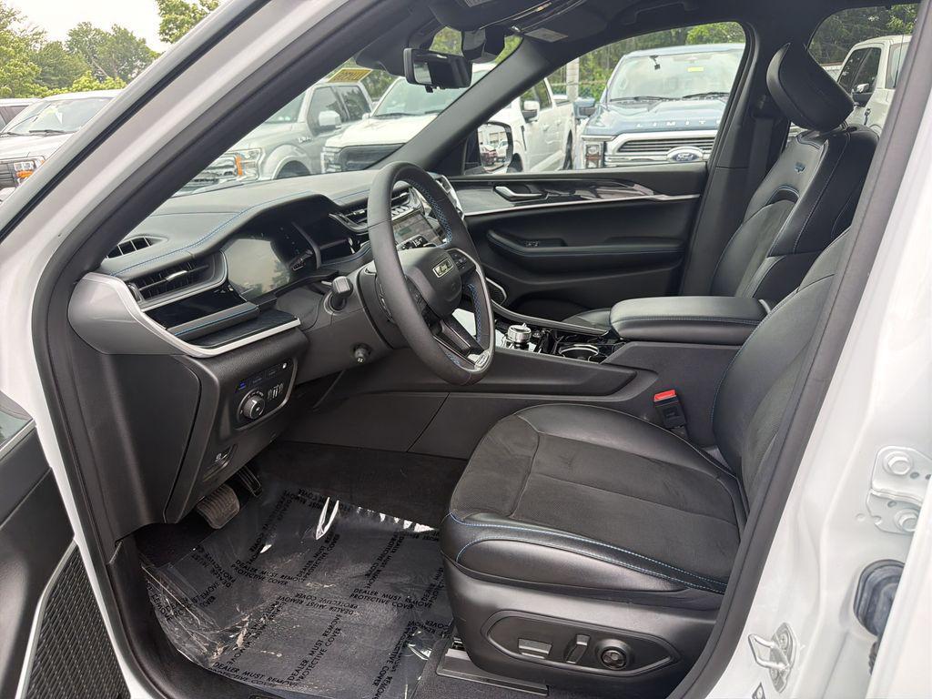used 2022 Jeep Grand Cherokee 4xe car, priced at $27,380