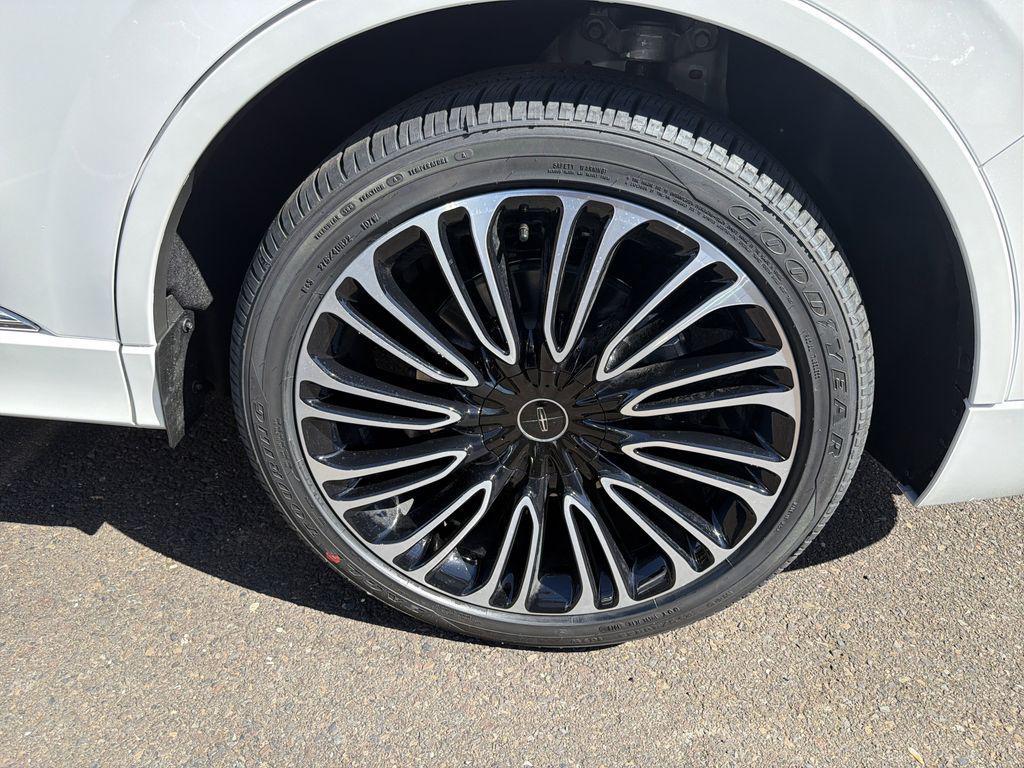 new 2026 Lincoln Aviator car, priced at $90,985