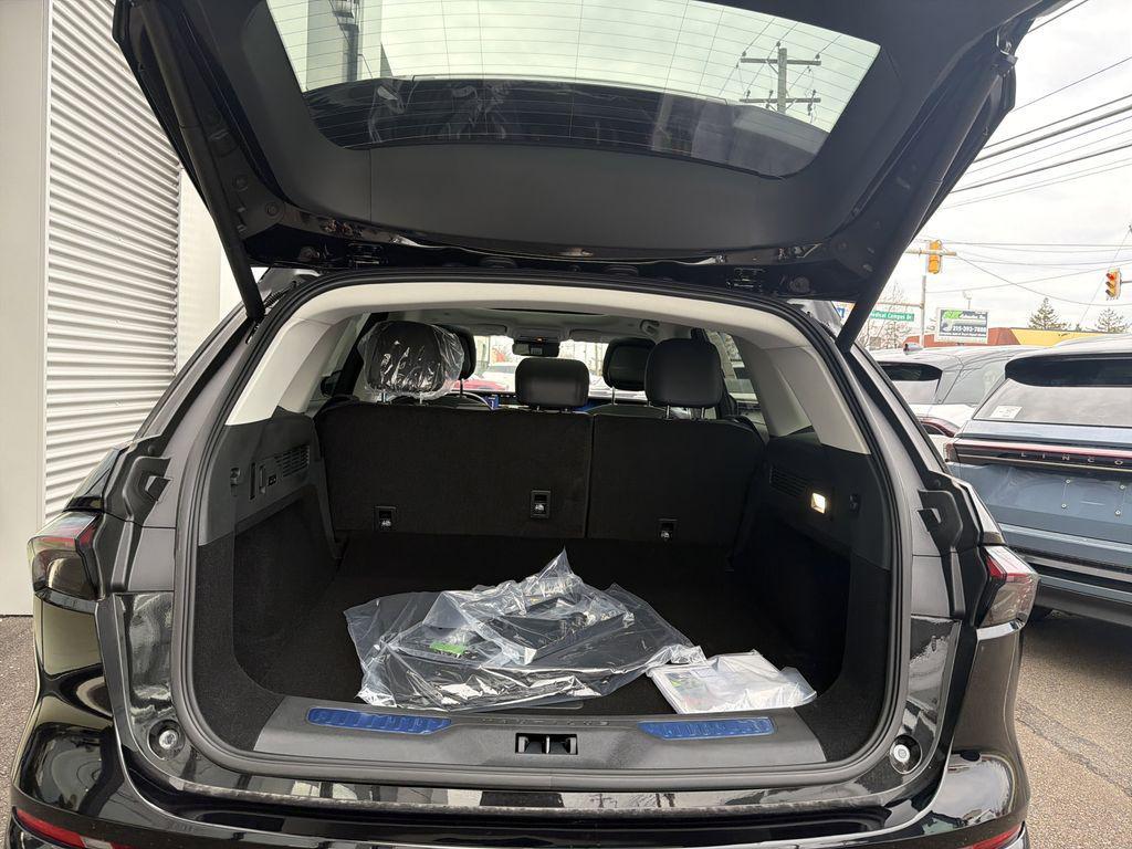 new 2026 Lincoln Nautilus car, priced at $65,206