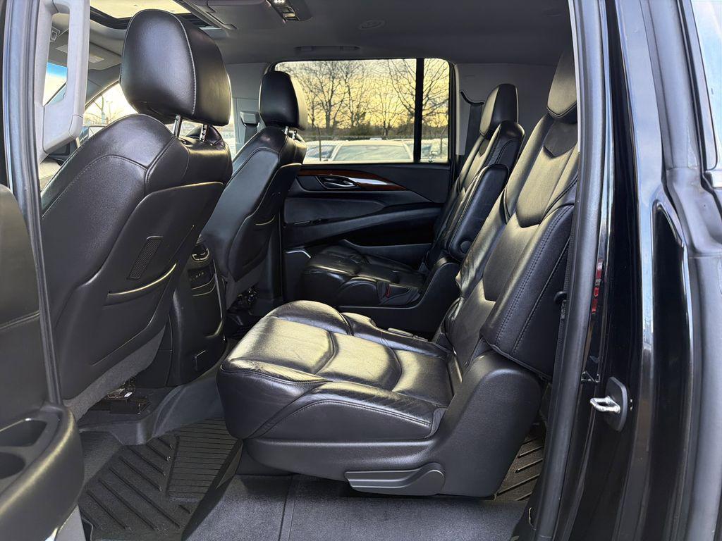 used 2018 Cadillac Escalade ESV car, priced at $34,890