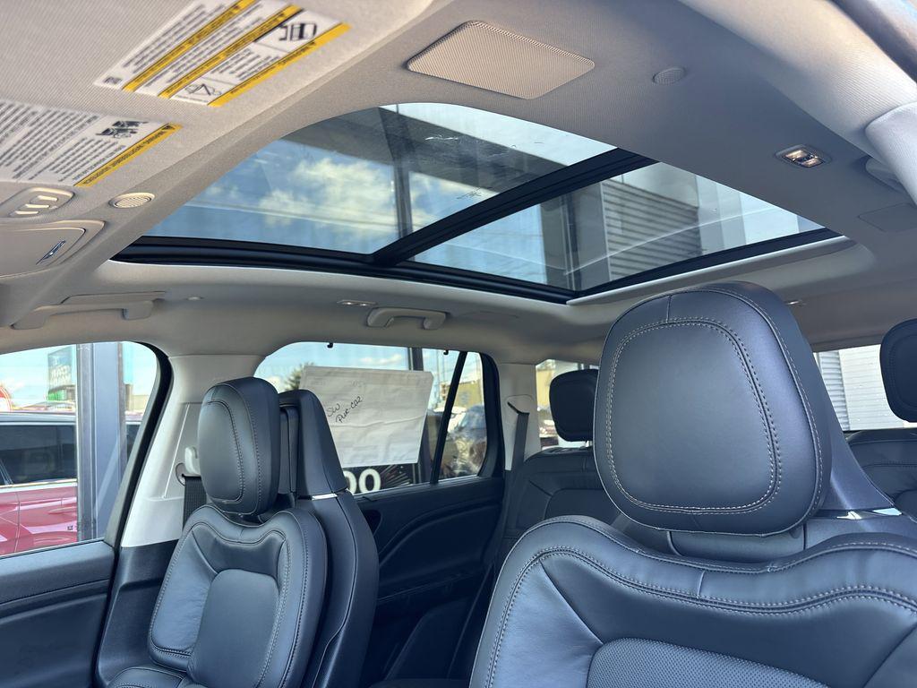 new 2025 Lincoln Aviator car, priced at $68,600