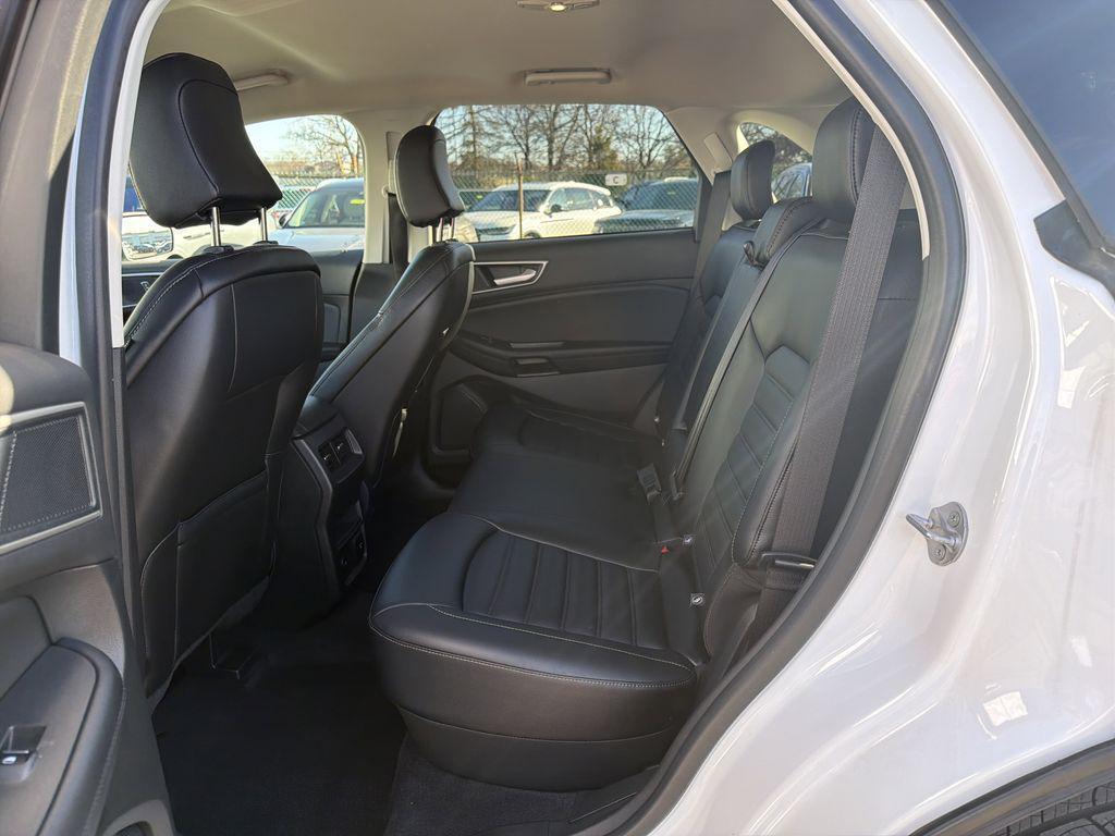 used 2024 Ford Edge car, priced at $26,890