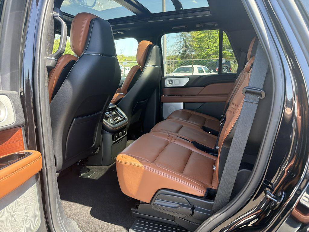 used 2021 Lincoln Navigator car, priced at $40,380