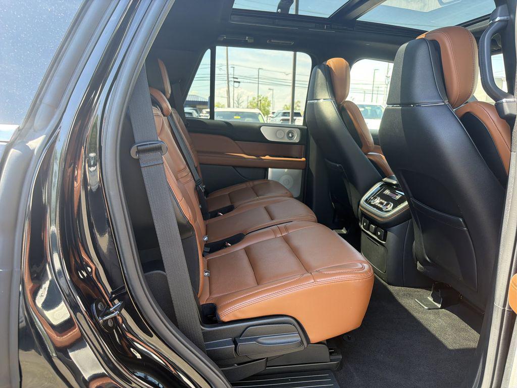 used 2021 Lincoln Navigator car, priced at $40,380