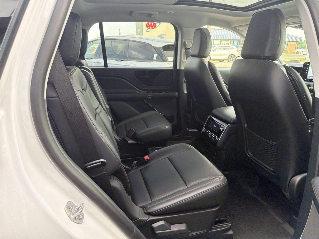 new 2026 Lincoln Aviator car, priced at $64,852