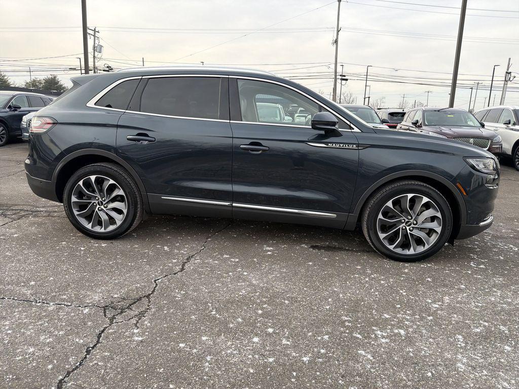 used 2022 Lincoln Nautilus car, priced at $34,890