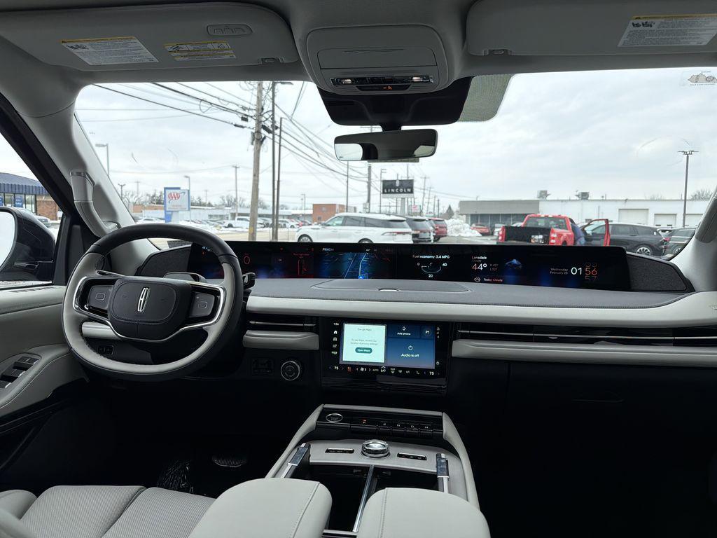 new 2025 Lincoln Navigator car, priced at $103,840