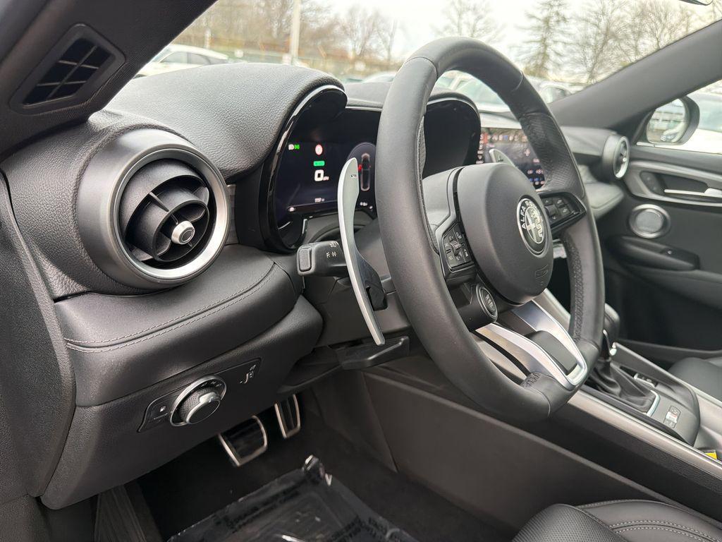 used 2024 Alfa Romeo Tonale car, priced at $29,890