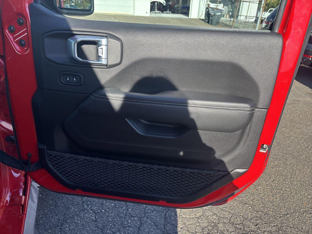 used 2022 Jeep Wrangler Unlimited car, priced at $36,390