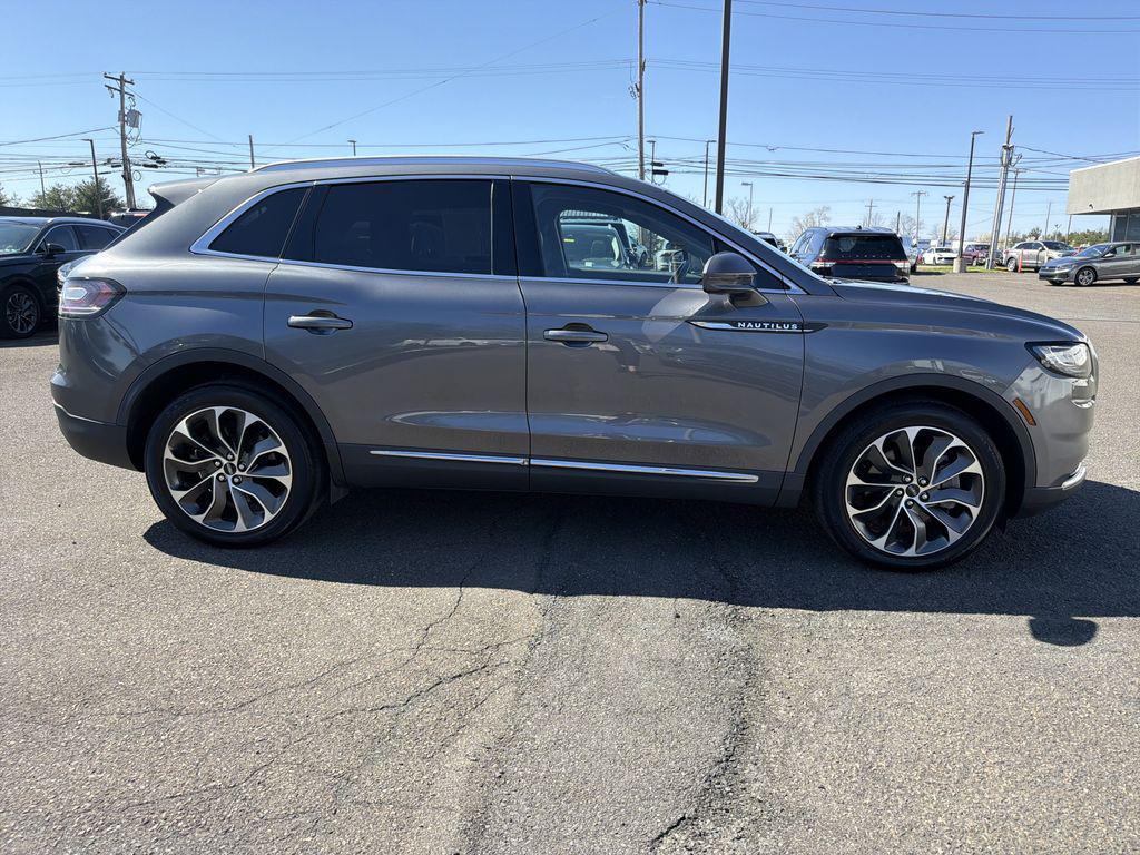 used 2022 Lincoln Nautilus car, priced at $34,380