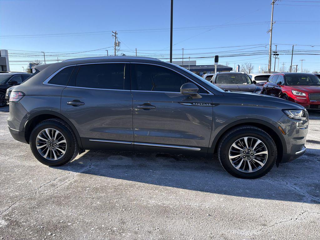 used 2023 Lincoln Nautilus car, priced at $34,890