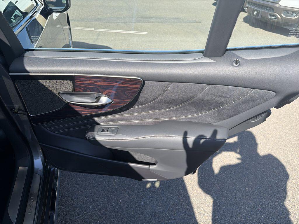 used 2023 Lexus LS 500 car, priced at $75,380