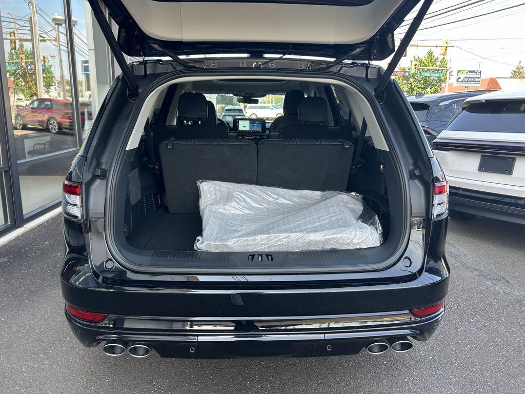 new 2025 Lincoln Aviator car, priced at $59,960
