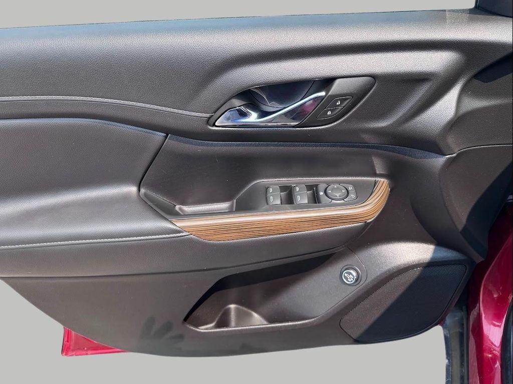 used 2023 GMC Acadia car, priced at $28,282